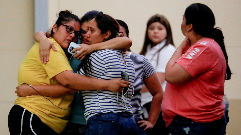 Nineteen young children and two adults have died in a shooting at a primary school in south Texas.
