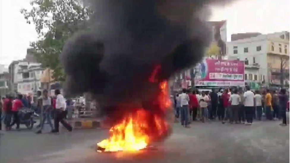 The murder of a Hindu man in the northern Indian state of Rajasthan has sparked religious tensions in the area.