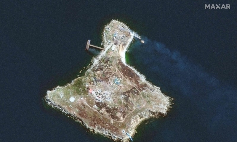 Ukraine fetes Russian pullback from strategic Snake Island outpost