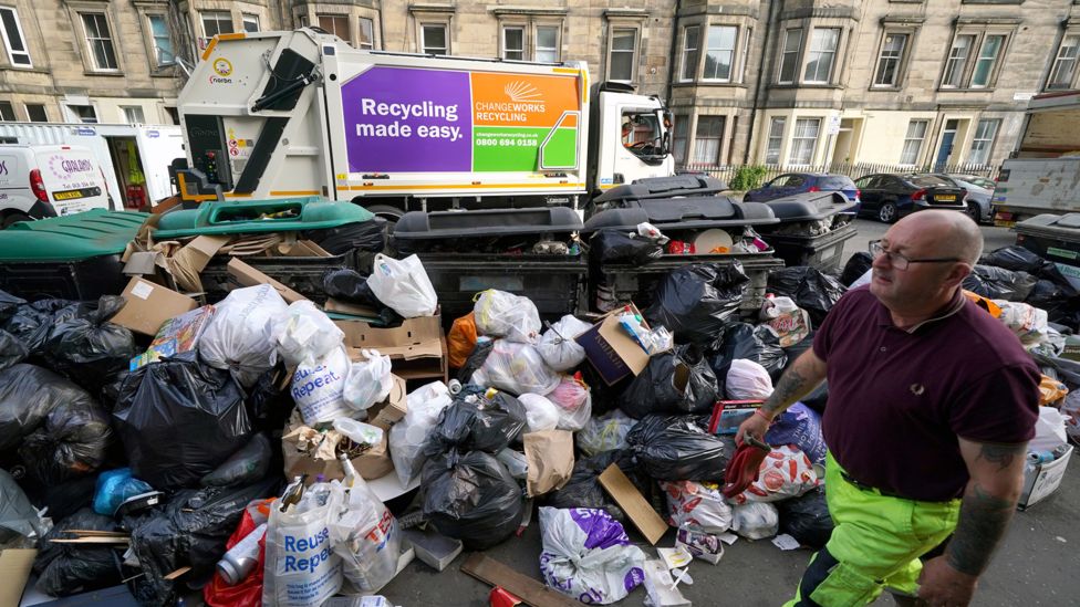 A major clear up is under way in Edinburgh after a first wave of strikes by council bin workers came to an end.