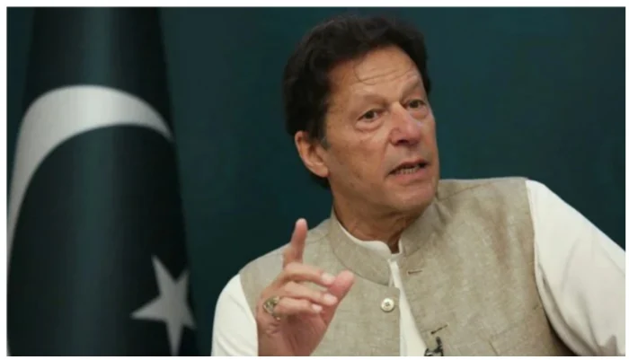 Retired Indian Army major lauds Imran Khan for criticising establishment