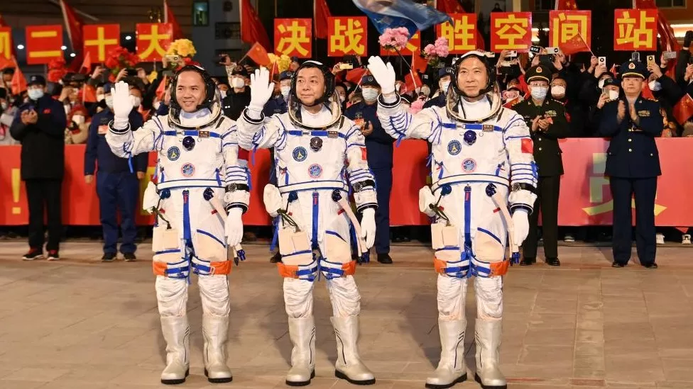 Three Chinese astronauts have taken off for the Tiangong space station to make its first in-orbit crew handover.