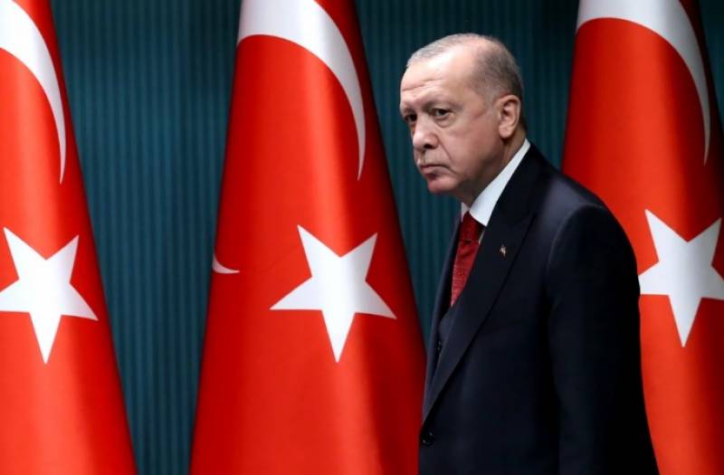 US defence chief urges Turkey not to launch Syria operation