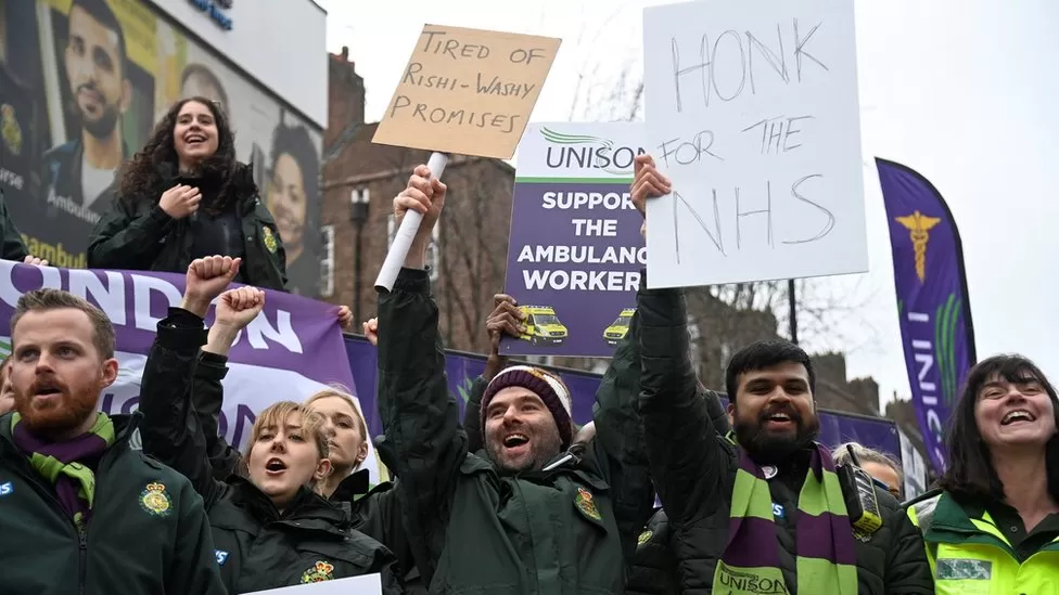 MPs have backed plans aimed at enforcing minimum service levels for some sectors during strikes.