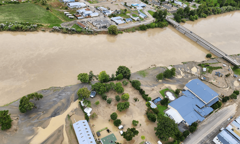 Survivors plucked from rooftops as New Zealand cyclone kills four