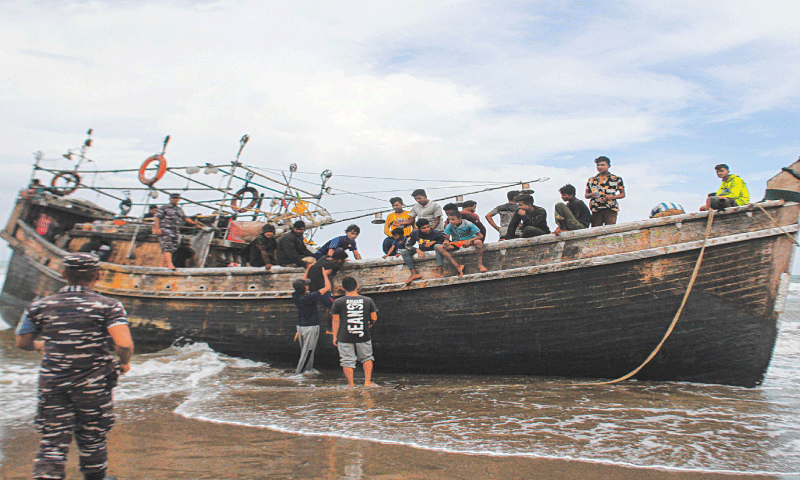 69 Rohingya refugees land on Indonesia’s west coast