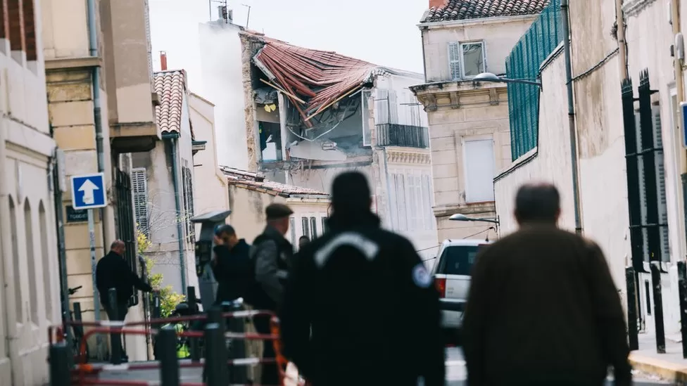 Two bodies have been found after an explosion flattened a four-storey apartment building in the southern French city of Marseille.