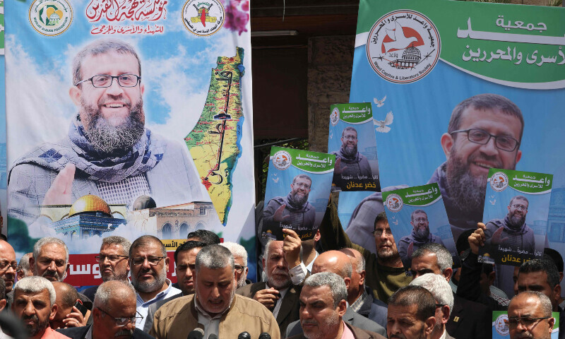 Palestinian hunger striker dies in Israeli detention