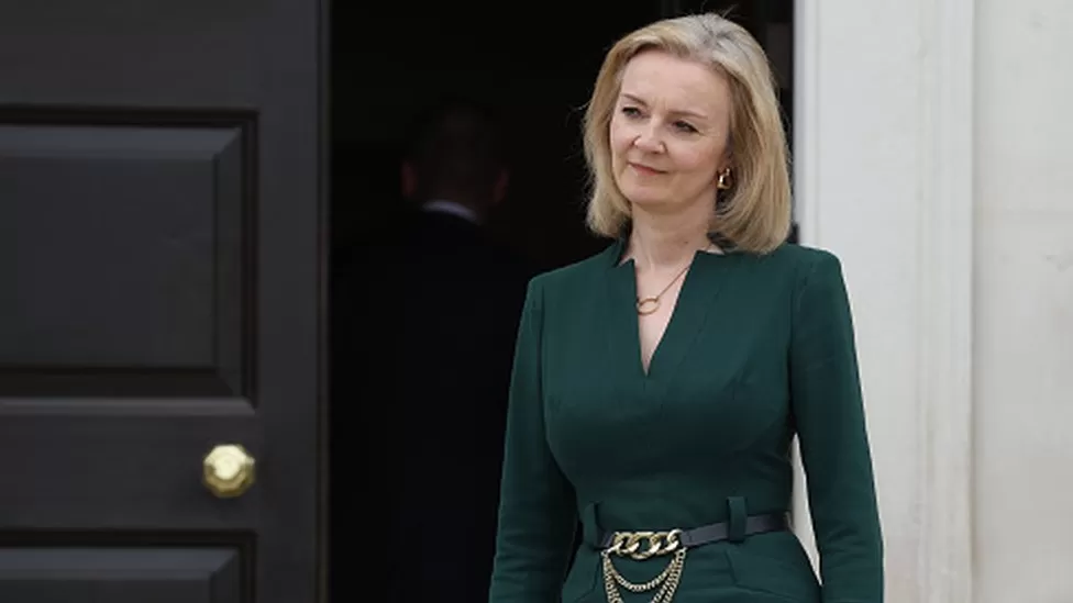 Liz Truss is contesting a government bill relating to her use of the grace-and-favour country house she had access to as foreign secretary.