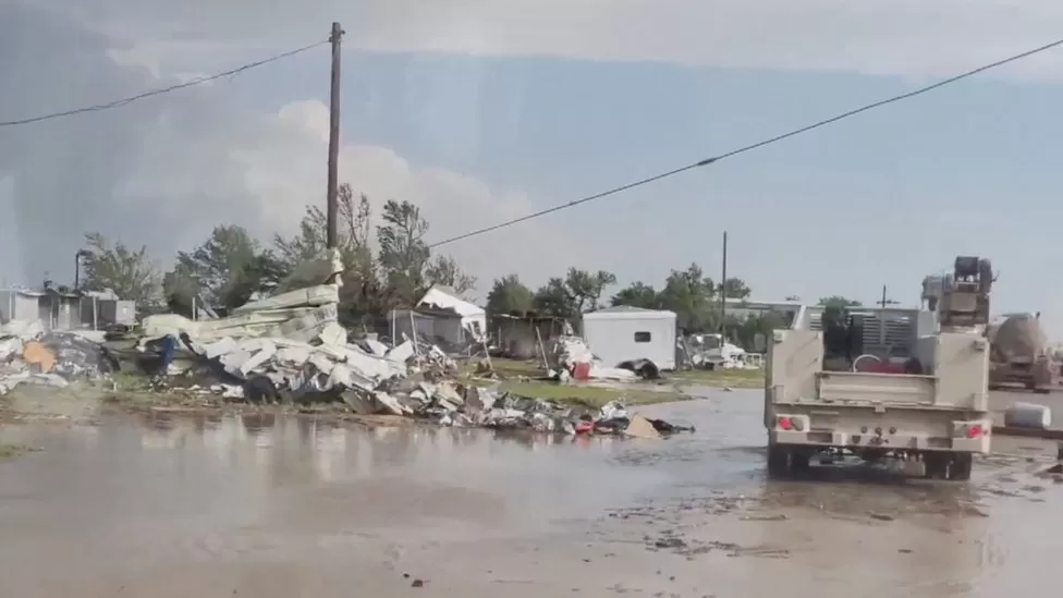 A deadly tornado swept through a northern Texas town on Thursday evening as an intense storm system swept southern US states.