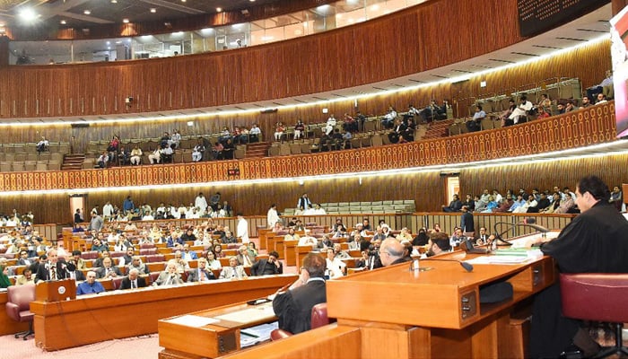 Senate approves ‘contempt of parliament’ bill