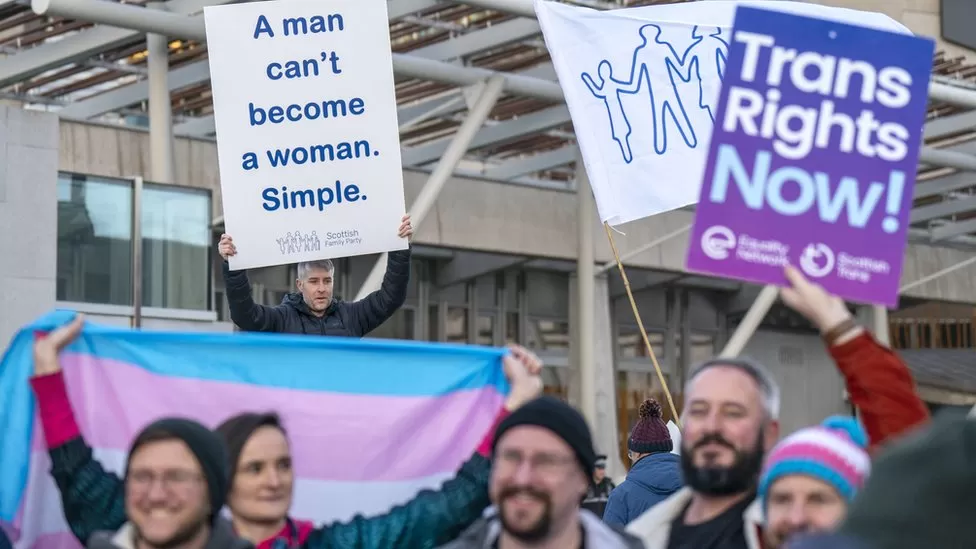 The Scottish government has failed in a bid to delay a judicial review of Westminster’s decision to block its gender recognition reforms.
