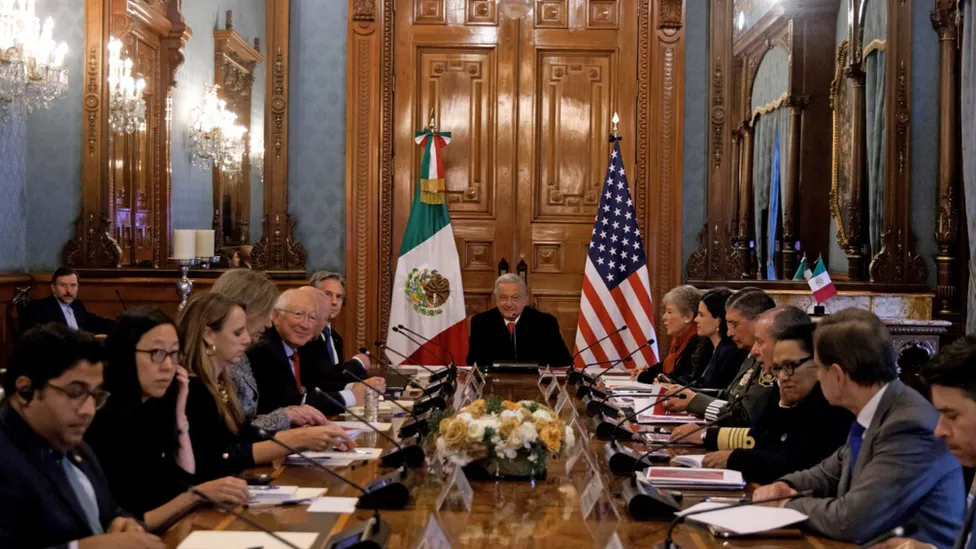 US Secretary of State Antony Blinken has held talks with Mexican President Andrés Manuel López Obrador, as a growing migration crisis causes chaos on their shared border.