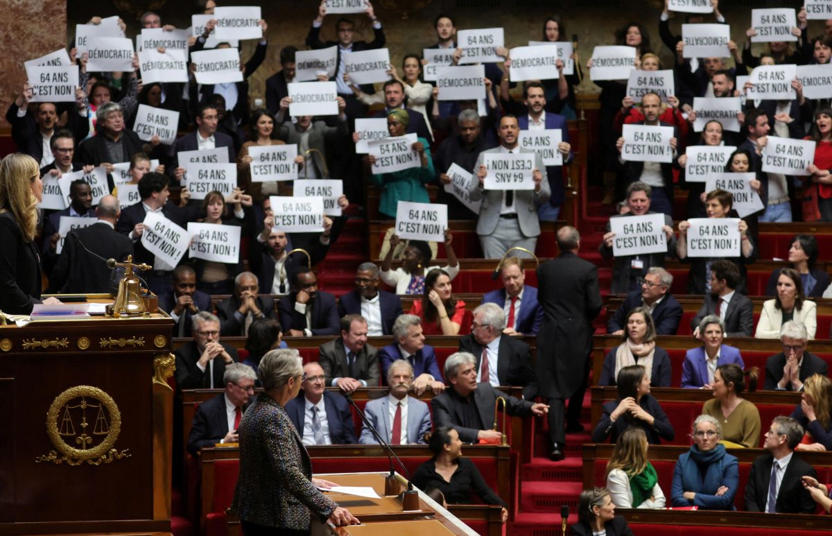 Botched vote in new French parliament sparks fraud claims