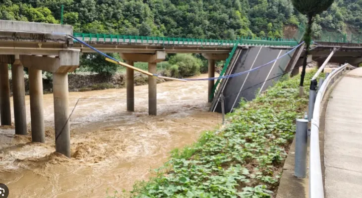 China river bridge collapse kills 11 after torrential rains