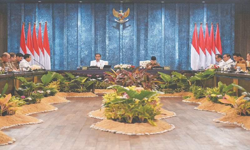 Indonesian president holds first cabinet meeting in future capital